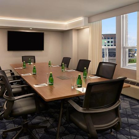 Courtyard By Marriott Kitchener Hotell Eksteriør bilde