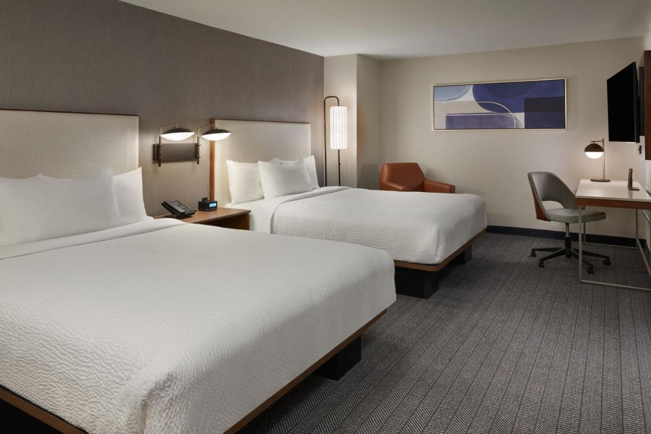 Courtyard By Marriott Kitchener Hotell Eksteriør bilde