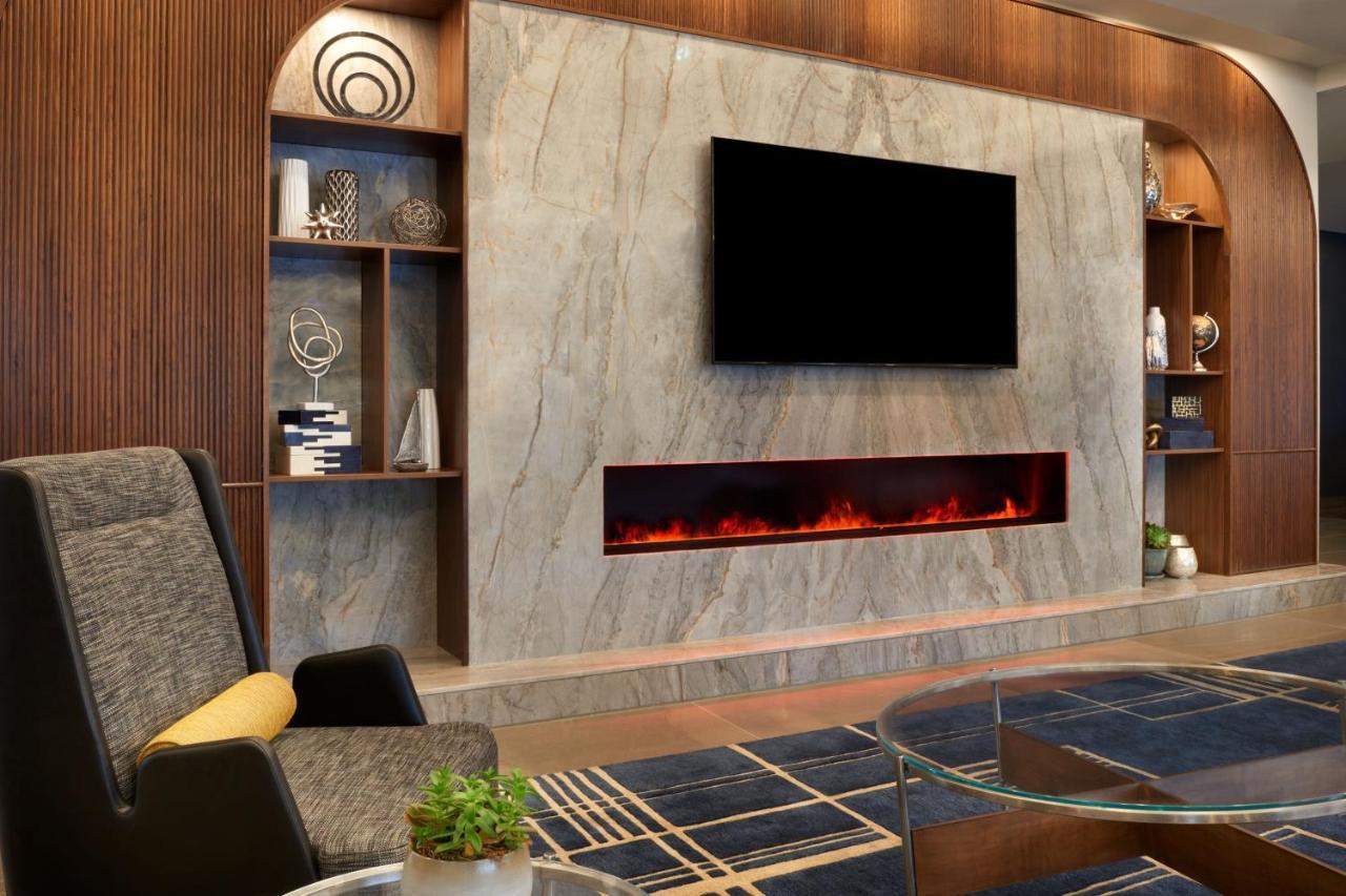 Courtyard By Marriott Kitchener Hotell Eksteriør bilde
