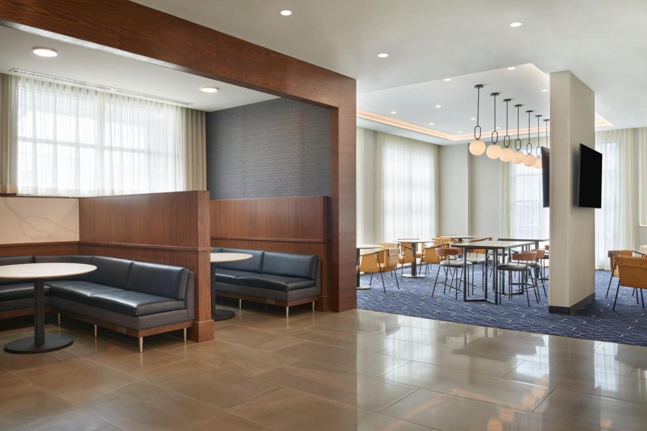 Courtyard By Marriott Kitchener Hotell Eksteriør bilde